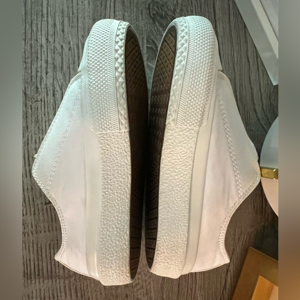 Burberry Toddler Canvas Slip-On Sneakers - Picture 8 of 13